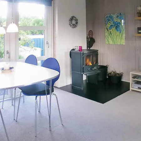 3 Bedroom Lovely In Hvide Sande